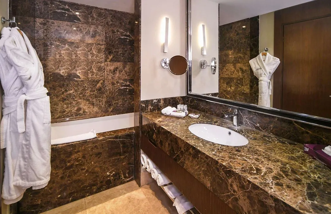 Mercure Istanbul West Hotel & Convention Center-1